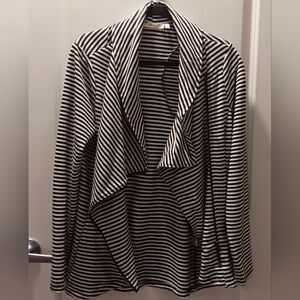 Blackstone and White Jacket Andree by Unit (M)